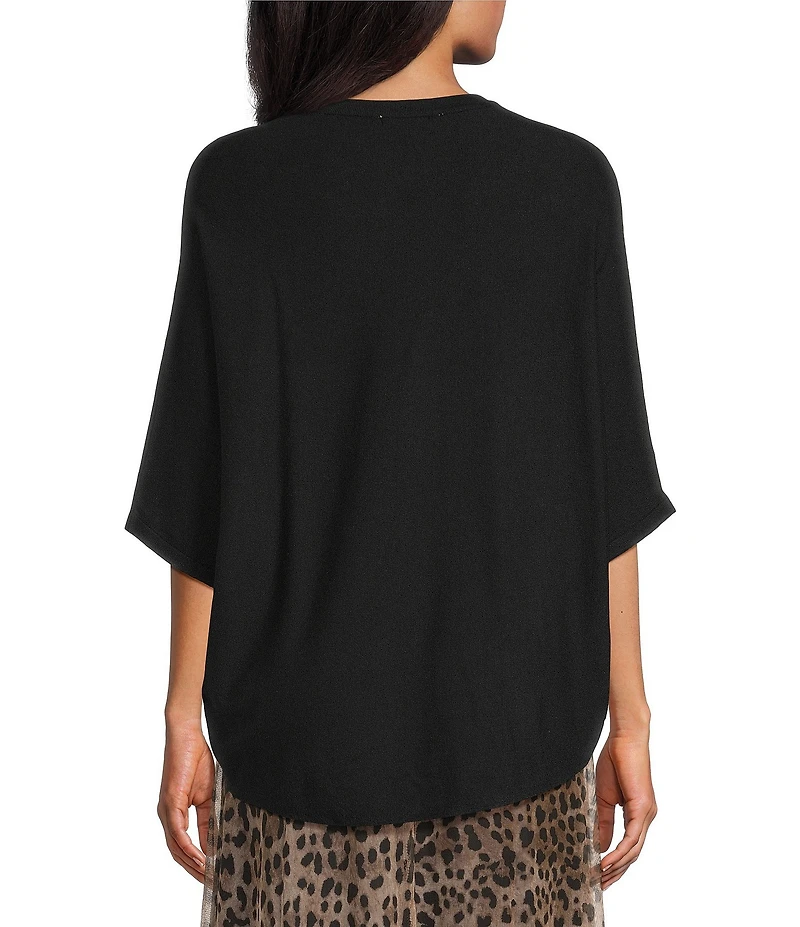 M Made in Italy Fine Knit Short Sleeve Floral Applique Top
