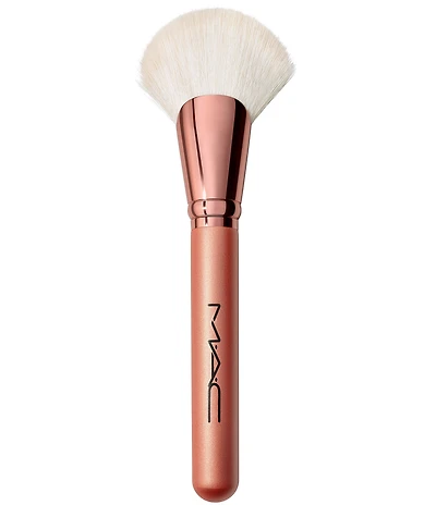 MAC 143S Bronzer Fan Brush