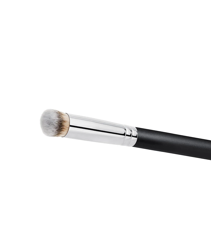 MAC 270 Synthetic Concealer Brush