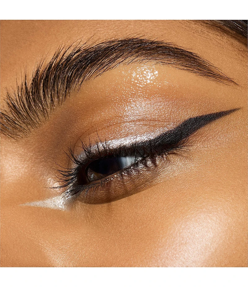 MAC Dazzleshadow Metallic Eyeshadow