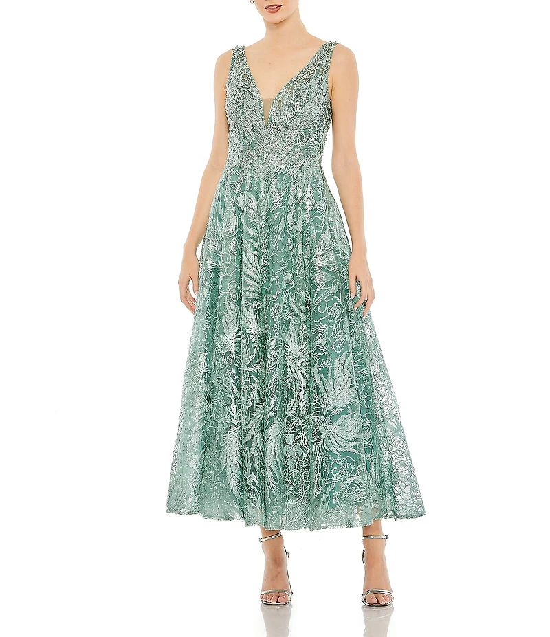 Mac Duggal Embroidered V-Neck Sleeveless Dress