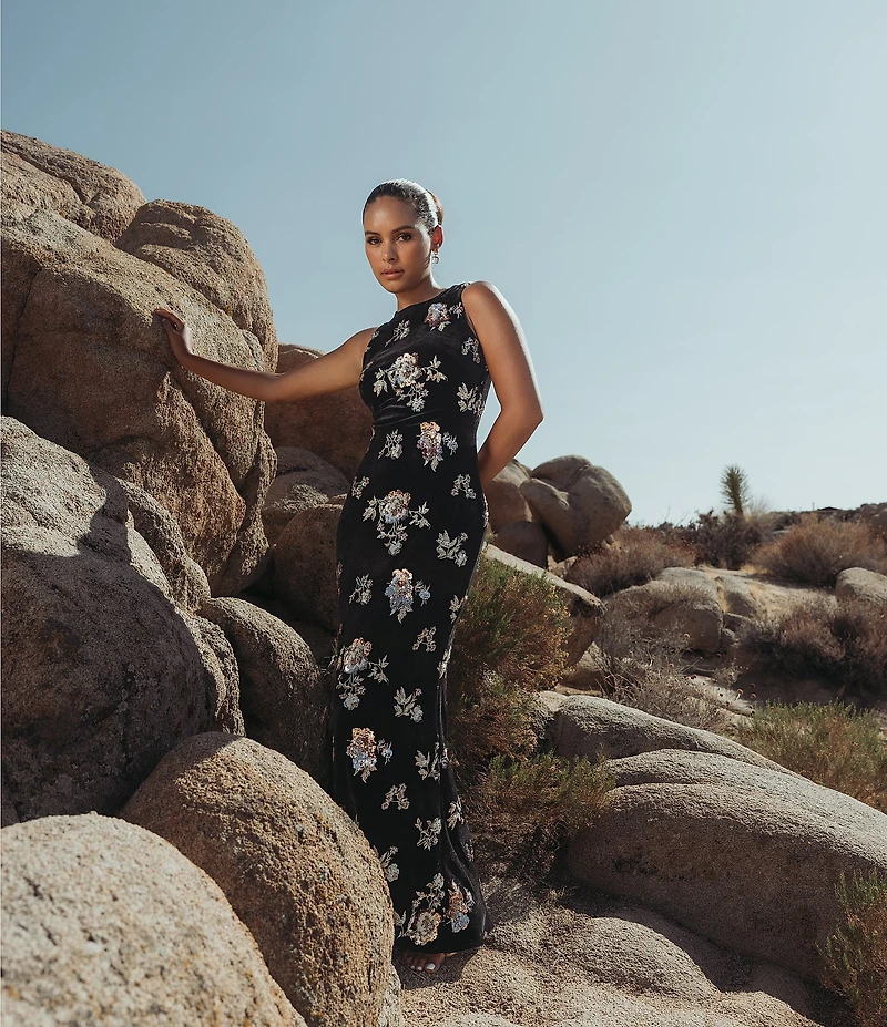 Mac Duggal Floral Embellished Velvet Sleeveless Sheath Gown