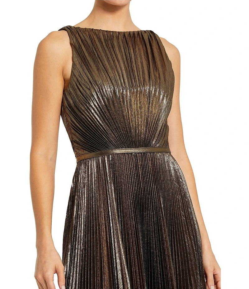 Mac Duggal Metallic Pleated Sleeveless Crew Neck Midi Dress