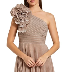 Mac Duggal Petite 3D Applique One Shoulder Pleated Metallic Mesh A-Line Gown