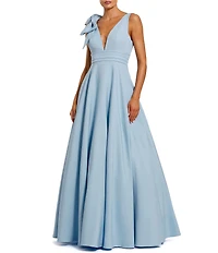 Mac Duggal Petite Crepe Sleeveless Plunge Neck Long Ballgown With Bow