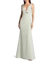 Mac Duggal Petite Size Crepe Sleeveless V-Neck Mermaid Long Gown With Bow