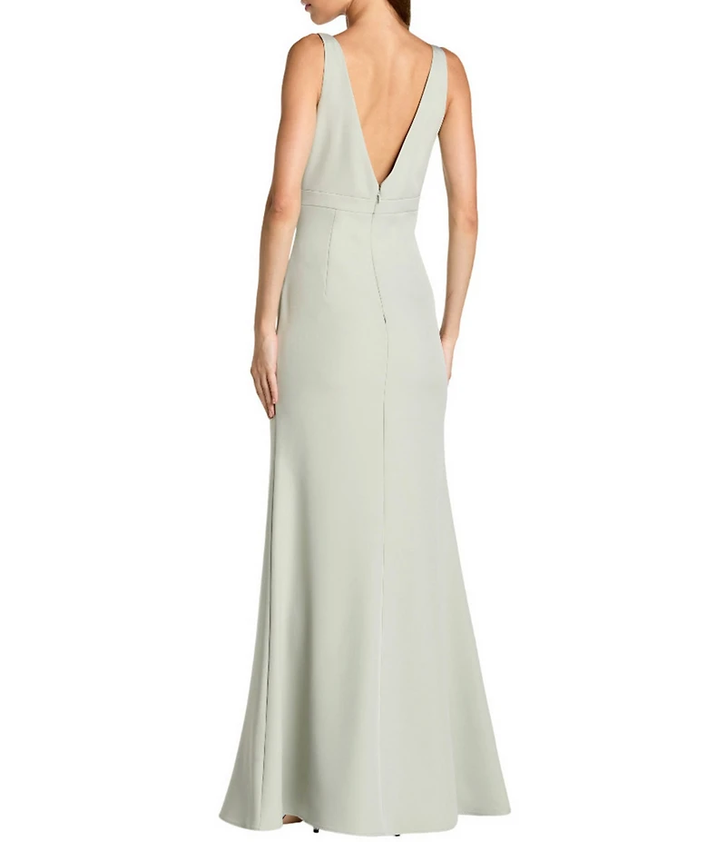 Mac Duggal Petite Size Crepe Sleeveless V-Neck Mermaid Long Gown With Bow
