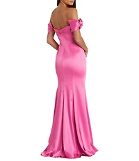 Mac Duggal Satin Off-The-Shoulder Neck Short Sleeve Bow Detail Gown