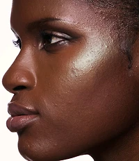 MAC Holiday Limited Edition Bounce and Gleam Highlighter