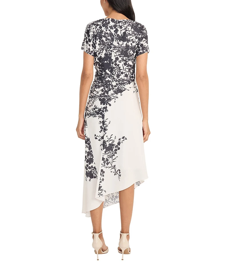 Maggy London Crew Neck Short Sleeve Printed Georgette Sheath Midi Dress
