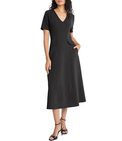 Maggy London Textured Knit V-Neck Short Sleeve Midi Dress
