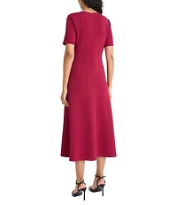 Maggy London Textured Knit V-Neck Short Sleeve Midi Dress