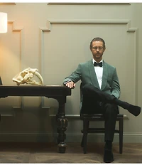 Magnanni Men's Dorio Venetian Velvet Grosgrain Piping Slip-On Loafers