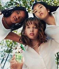 Marc Jacobs Wild Eau de Parfum for Women Travel Spray