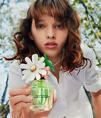 Marc Jacobs Wild Eau de Parfum for Women Travel Spray