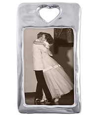 Mariposa Open Heart Frame