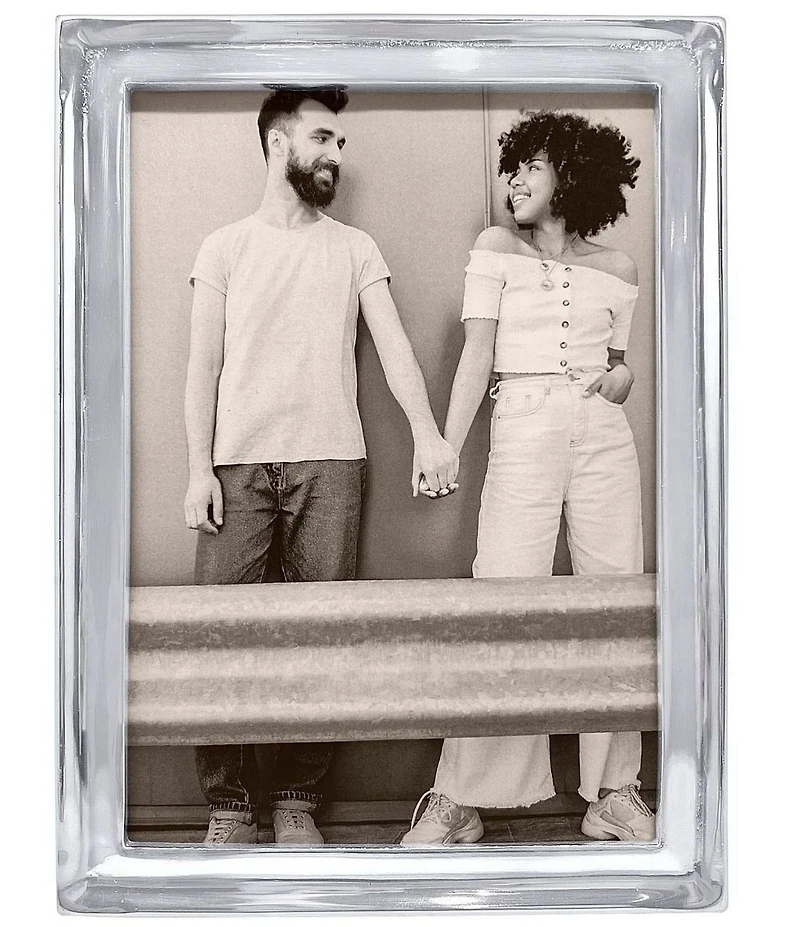 Mariposa Signature Collection Frame