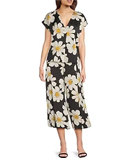 MELLODAY Coordinating Satin Daisy Print V-Neck Cap Sleeve Top