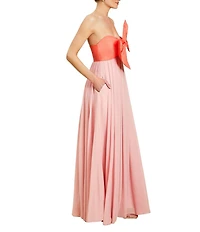 Mestiza New York Kiss Me Knot Twill Two-Tone Sweetheart Neck Bow Gown