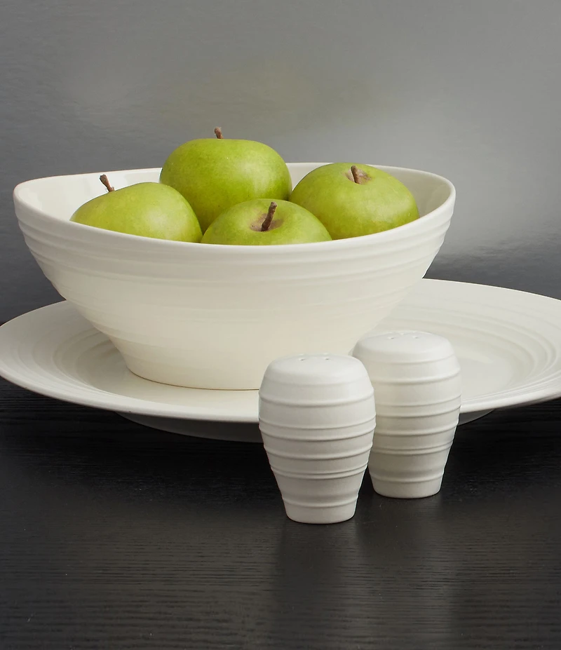 Mikasa Swirl White Round Vegetable Bowl