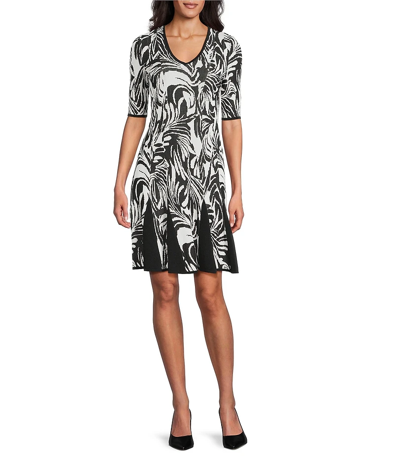 Ming Wang Jacquard Knit Abstract Zebra Print V-Neck Short Sleeve Fit-And-Flare Dress