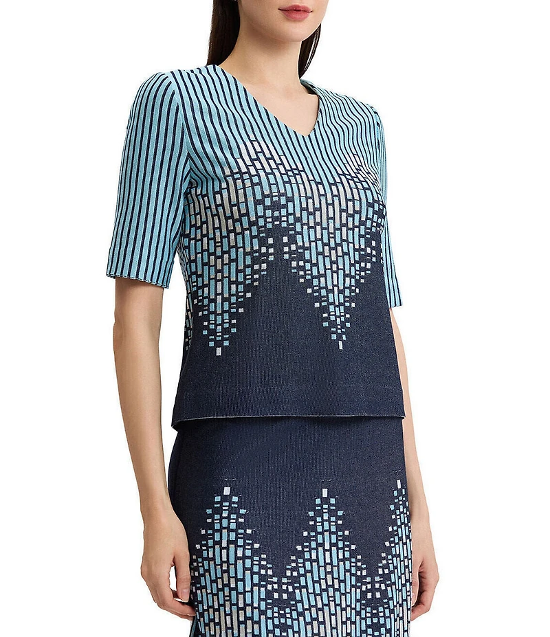 Ming Wang Linear Ombre Sift Knit V-Neck Short Sleeve Top