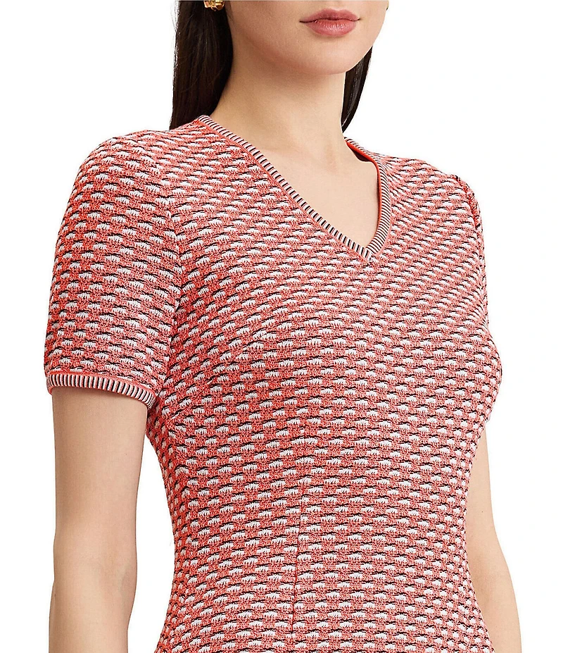 Ming Wang Textured Multi-Stretch V-Neck Short Sleeve A-Line Dress
