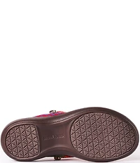 Minnetonka Silverthorne 360 Horizon Fabric Thong Sandals