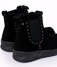 Minnetonka Women's Chelsea Tread Suede Booties