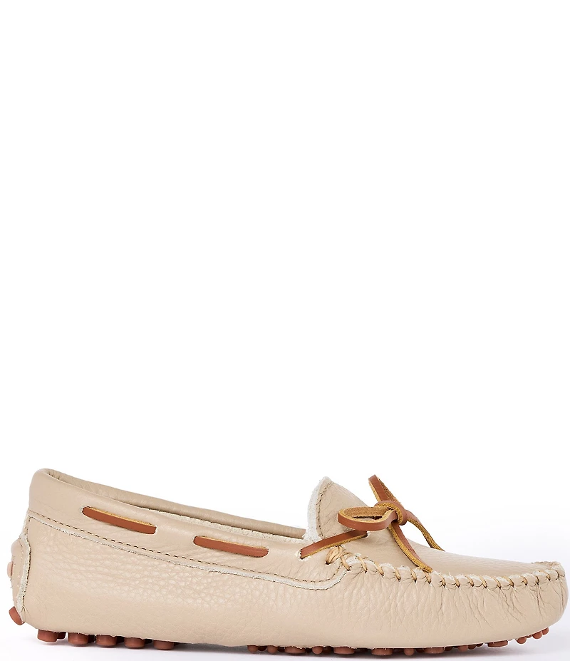 Minnetonka Women's Classic Driver Leather Bow Detail Moccasin Loafers
