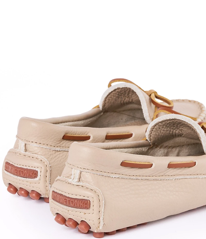 Minnetonka Women's Classic Driver Leather Bow Detail Moccasin Loafers