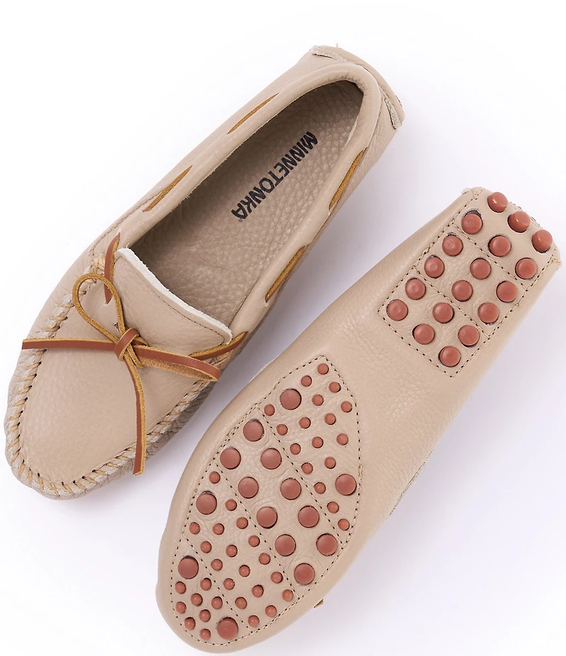 Minnetonka Women's Classic Driver Leather Bow Detail Moccasin Loafers