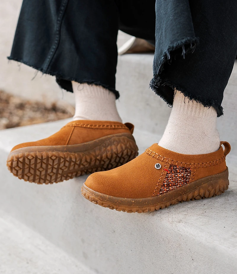 Minnetonka Women's Tamarra Suede Clogs