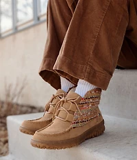Minnetonka Women's Tealey Suede Lace Up Booties