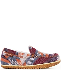 Minnetonka Women's Tempe Printed Minookamiii Moccasin Slippers