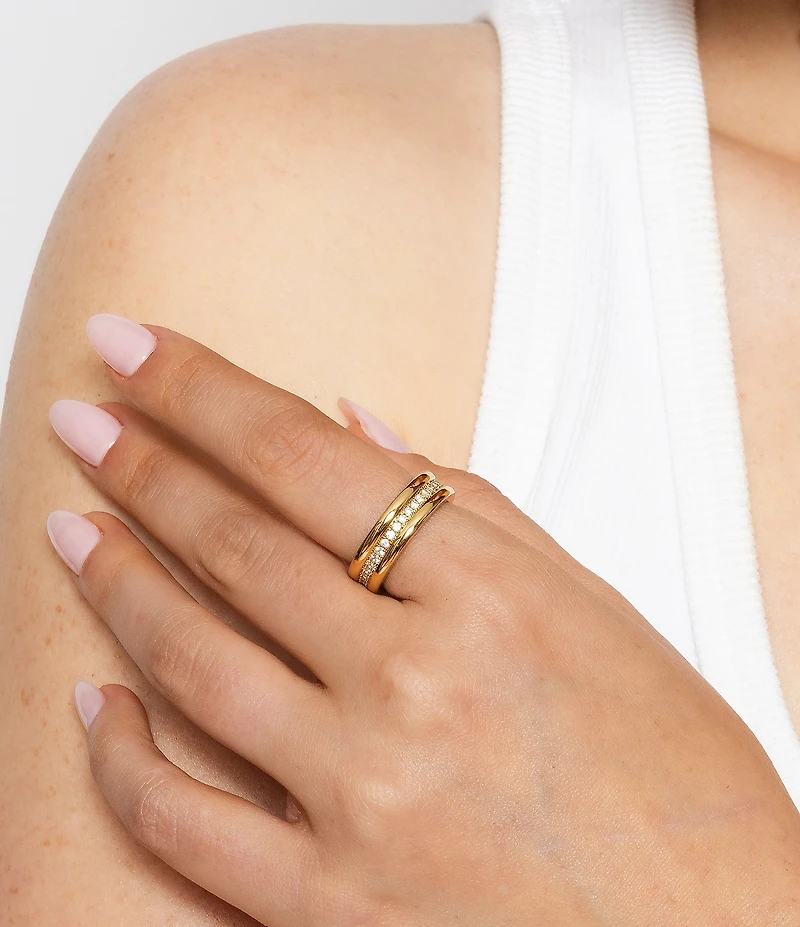 Miranda Frye Ariana Band Ring