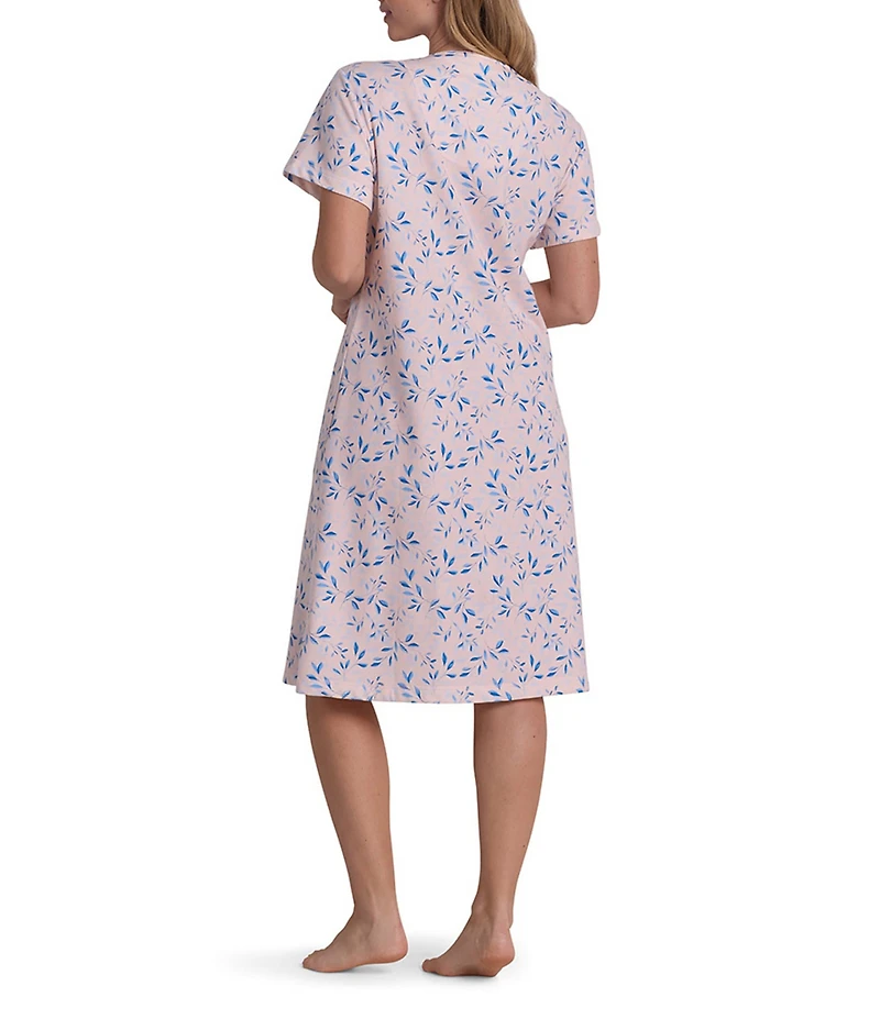 Miss Elaine Leaves Print Short Sleeve Round Neck French Terry Short Snap Robe