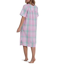 Miss Elaine Plaid Seersucker Short Sleeve Woven Snap-Front Robe