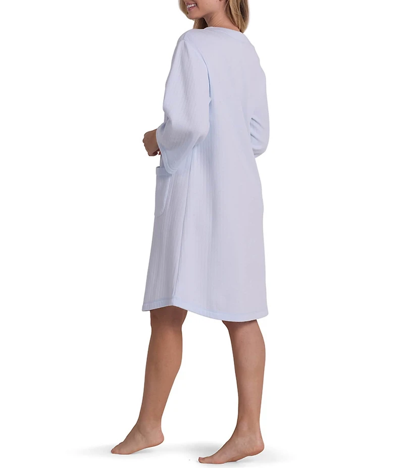 Miss Elaine Quilt-In-Knit Solid Long Sleeve V-Neck Short Robe
