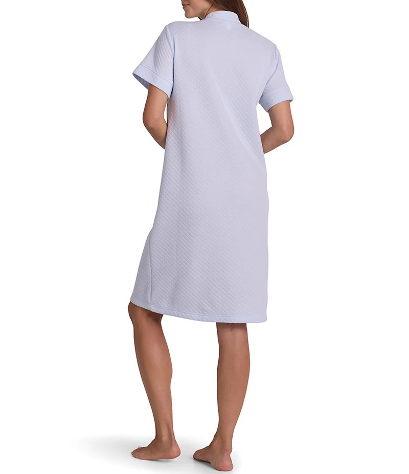 Miss Elaine Quilt In Knit Solid Short Sleeve Zip Robe