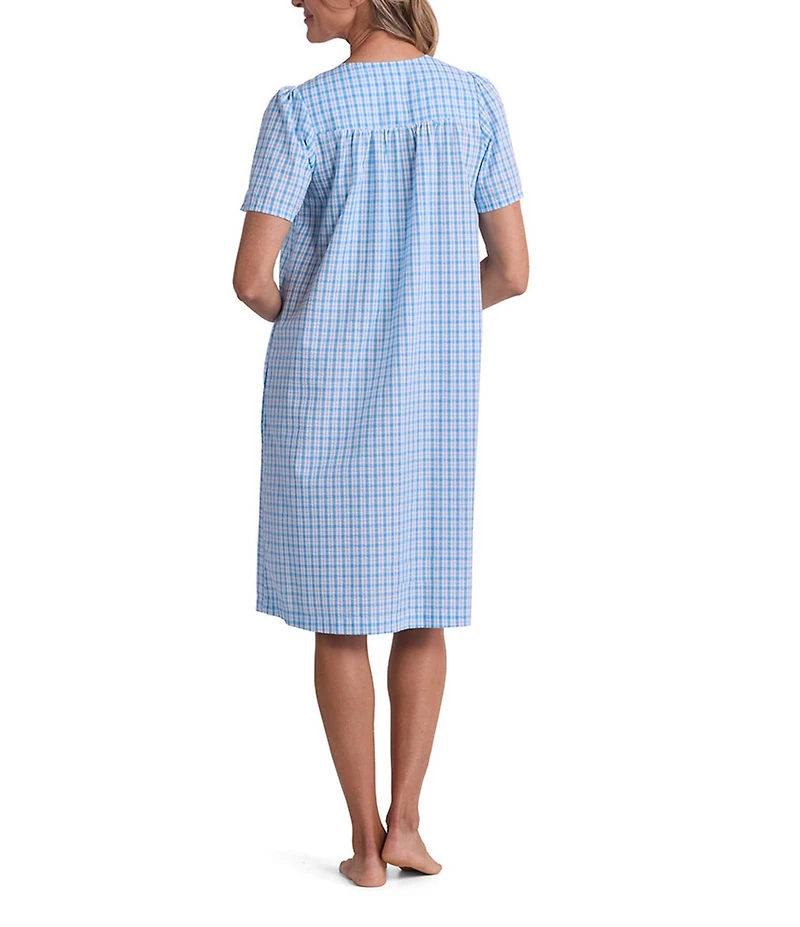 Miss Elaine Seersucker Check Print Short Sleeve Square Neck Short Snap-Front Robe