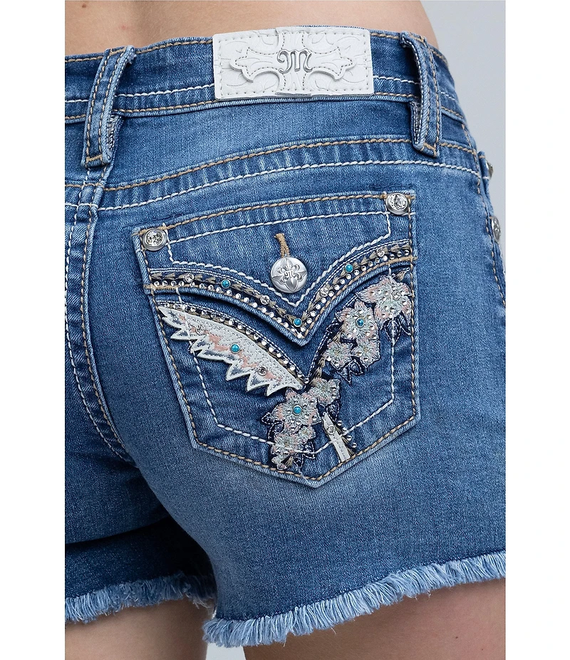 Miss Me Flower Feather Mid Rise 3.5#double; Inseam Shorts