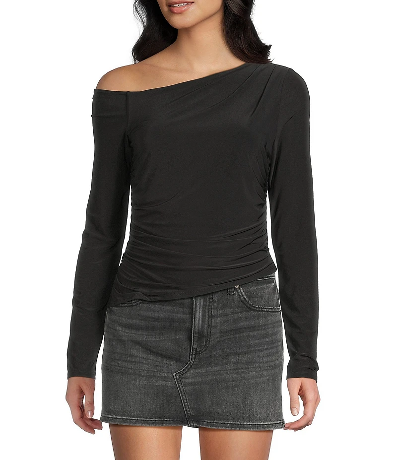 Moa Moa Off The Shoulder Long Sleeve Asymmetrical Hem Top
