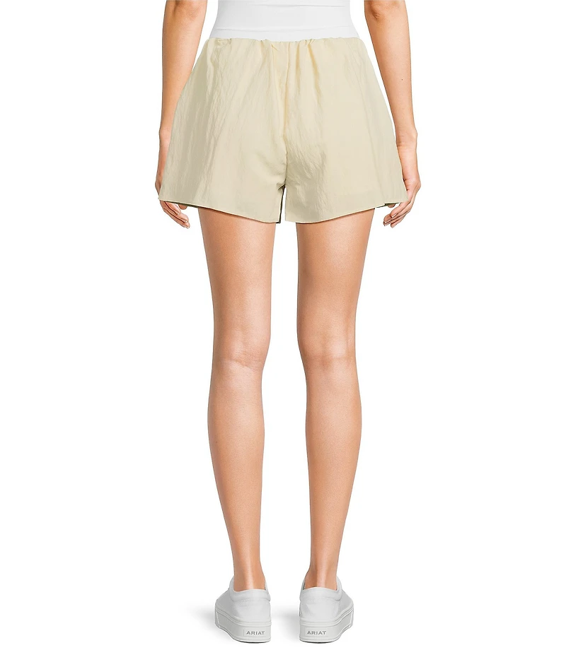 Mod Ref Pull On Mini Shorts