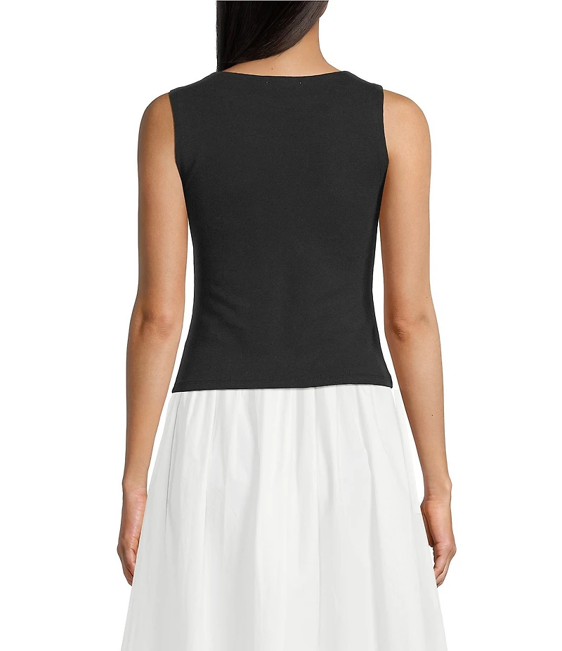 Mod Ref Sleeveless Crew Neck Top