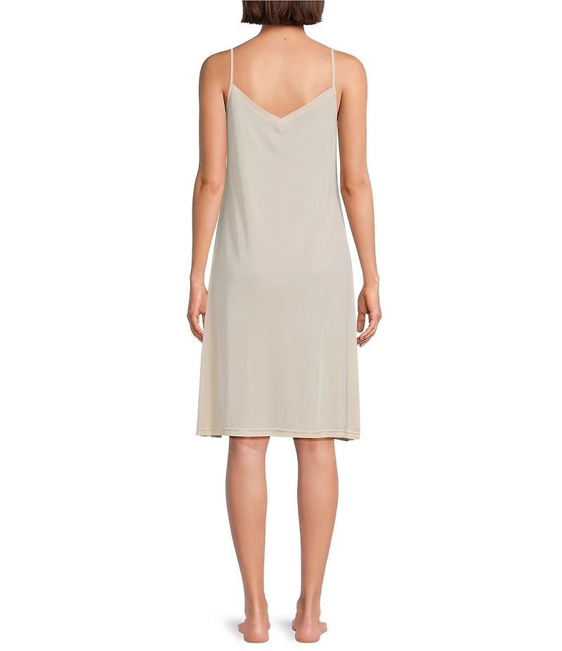 Modern Movement Sleeveless Reversible Neck Antistatic Cool Touch Full Slip