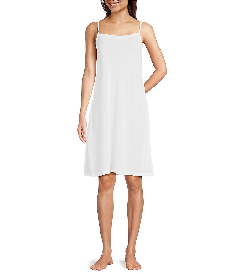 Modern Movement Sleeveless Reversible Neck Antistatic Cool Touch Full Slip