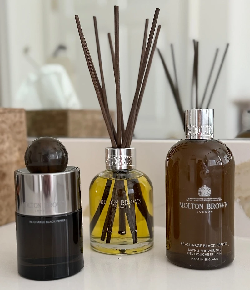 Molton Brown Re-Charge Black Pepper Bath & Shower Gel, 10 oz.