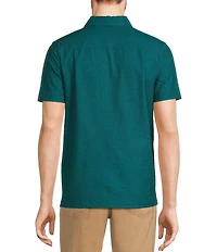 Murano Shape of Water Collection Slim Fit Placed Fish Print Seersucker Short Sleeve Convertible Camp Shirt