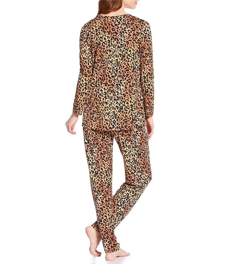 N by Natori Animal Print Cozy Knit Long Sleeve V-Neck Long Pajama Set
